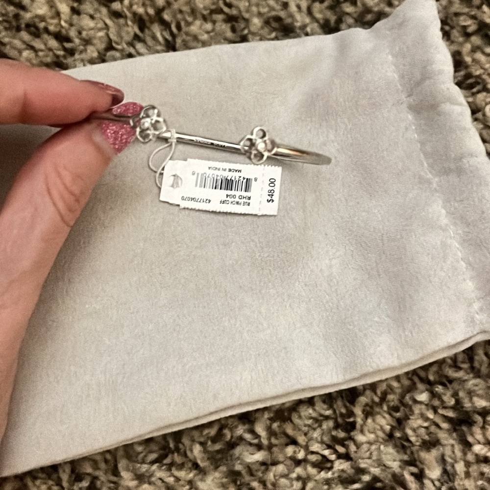 New with tags Kendra Scott bracelet